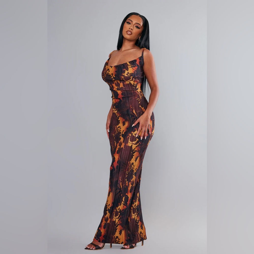 Pretty Little Thing Brown Floral Ombre Plisse Strappy Maxi Dress